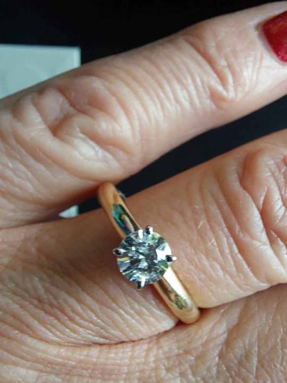 Diamond Solitaire Ring Gold - Picture 2 of 10